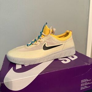 Nyjah free 2 collection. Size 11